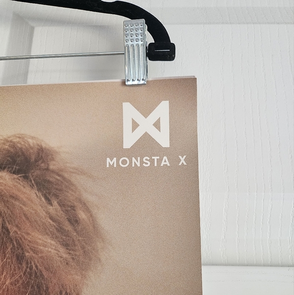 Monsta X - The Code - Mini Album Posters (2 versions - Shownu & Jooheon) - Picture 3 of 6